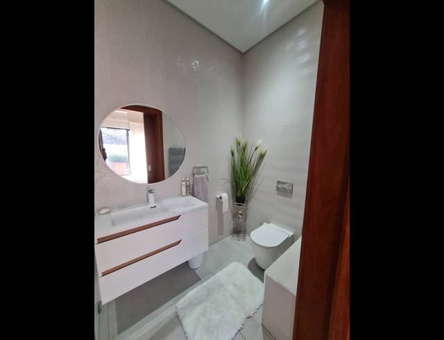 4 BEDROOM HOUSE FOR SALE IN HERON BANKS GOLF ESTATE